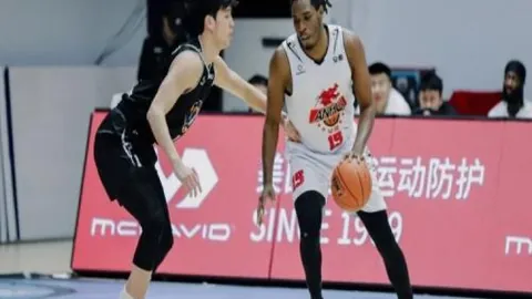 亨利分析：联赛杯决赛或预示阿森纳曼城争冠趋势